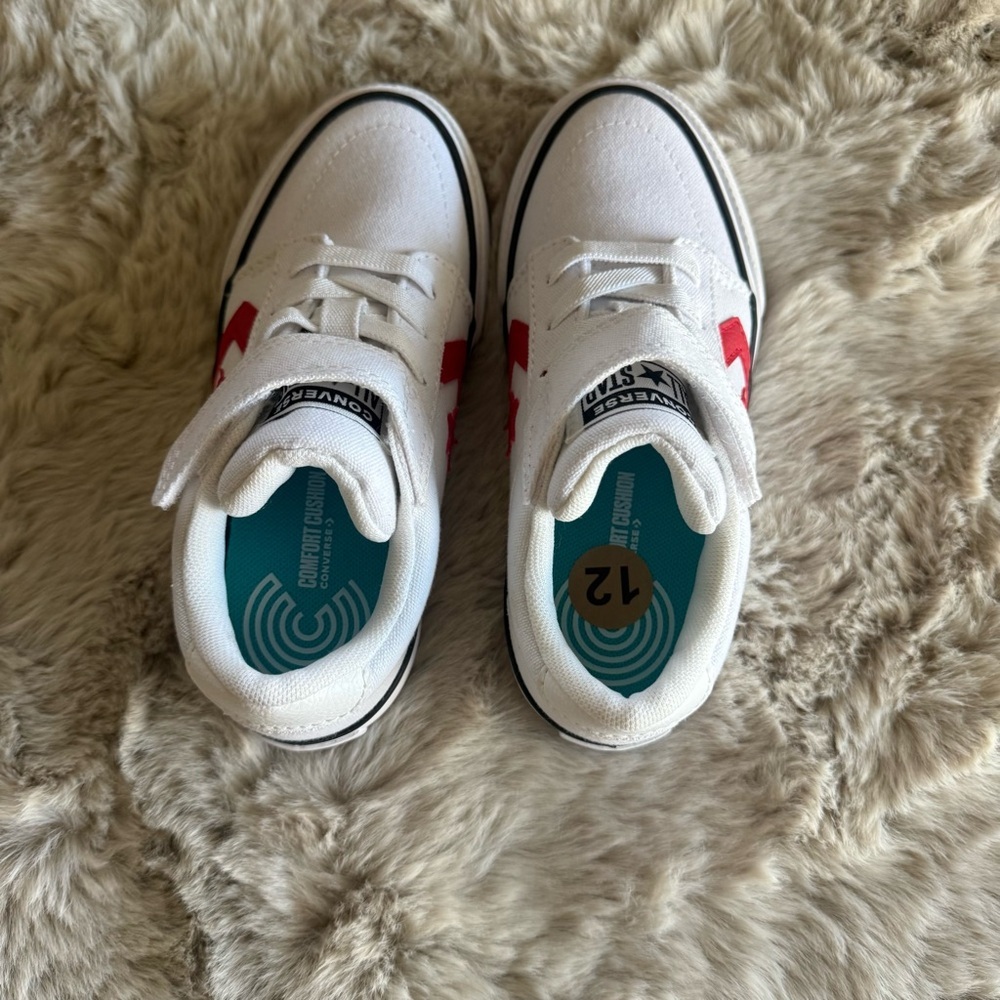 Converse Kids Shoes Size 12 - Picture 5 of 9